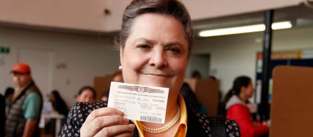 Clara López calificó de exitosa la jornada electoral para el Polo | FOTO COLPRENSA