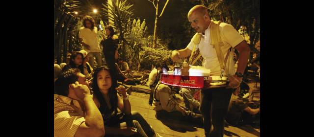 Obleas hechas con mucho amor | Obleas con amor se mueve por El Poblado y Carlos E. Restrepo FOTO EDWIN BUSTAMANTE