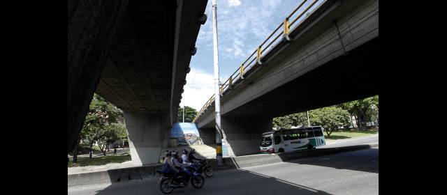 $1.276 millones para el puente de la Oriental | La obra tiene como objetivo cambiar los apoyos del puente reforzando las vigas. FOTO JAIME PÉREZ