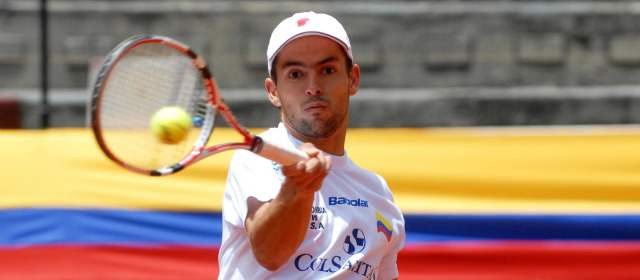 Tenistas nacionales, a dejar atrás los altibajos para buscar ascenso en la Davis | Santiago Giraldo viene demostrando su crecimiento tenístico en los últimos meses, ante Canadá espera brindar alegrías. FOTO archivo