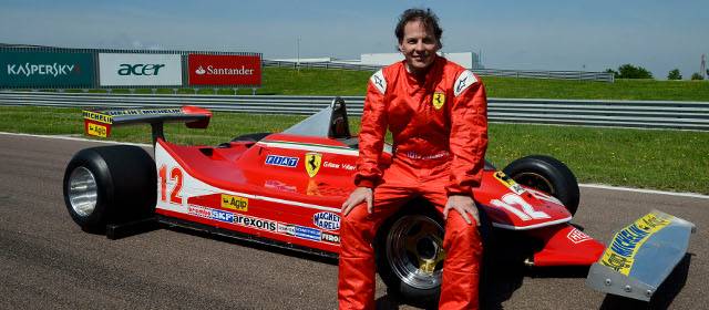 Jacques Villeneuve rindió homenaje a su padre pilotando el Ferrari de 1979 | FOTO AP