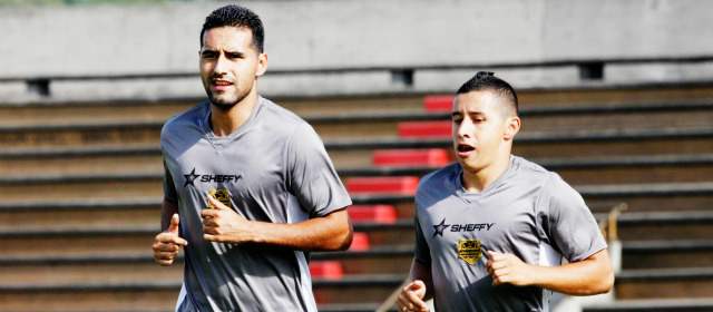 El número mágico en Liga es 28 | Andrés Ortiz y Cléider Alzate, en ascenso con Itagüí Ditaires. FOTO MANUEL SALDARRIAGA