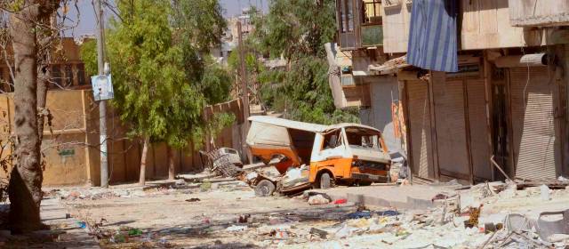 Fuertes combates por el control de Alepo en Siria | Unidades de artillería del régimen bombardearon, por su parte, el barrio de Al Nireb, también en Alepo. FOTO REUTERS