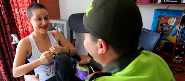 Después de salir del hospital, Sara ha visto dos veces al patrullero que le disparó. FOTO MANUEL SALDARRIAGA