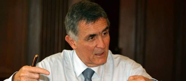 "Antes de mitad de 2014 no se debe discutir un aumento de las tasas" | El codirector del Banco de la República, Carlos Gustavo Cano. FOTO COLPRENSA