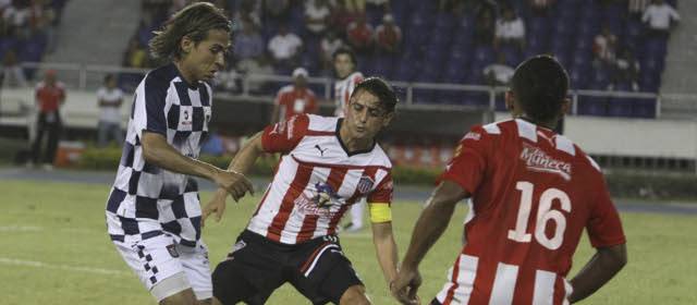 Junior ganó en la Liga Postobón | Junior venció este viernes por 3-2 al Chicó en el estadio Metropolitano de Barranquilla, en el primer juego de la octava fecha de la Liga Postobón. FOTO COLPRENSA