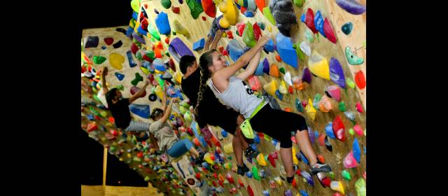 Muro de 13 metros en la válida de escalada | La escalada deportiva es una de las nuevas disciplinas que van tomando furor en nuestro medio. FOTO JUAN ANTONIO SÁNCHEZ