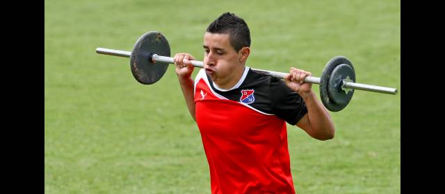 En la recta final de la Liga, el DIM necesita rendir al 70 por ciento | Cléider Alzate empieza a mostrar el nivel que lo hizo figura en Itagüí. Como a sus compañeros de equipo, le falta el gol. FOTO JUAN ANTONIO SÁNCHEZ