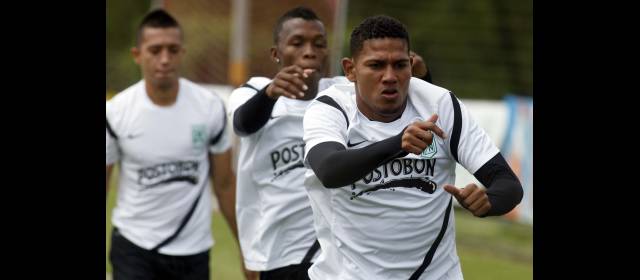 Cinco puntos aseguran a Nacional | Desde ayer, Nacional planea sus próximos encuentros. Hoy atenderá a los medios en Guarne. Álex Mejía, en acción.