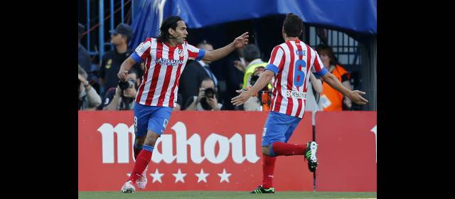 El traspaso de Falcao no es un negocio sencillo | Parte de la prensa española cree que generar el rumor del paso de Falcao al Mónaco es conveniente para el empresario. FOTO AP