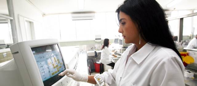 Colombia sigue rezagada en innovación | La inversión del PIB colombiano en ciencia, tecnología e innovación se mantiene en 0,16%. FOTO: ARCHIVO