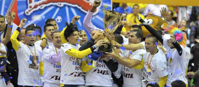 En el aire, la casa de los campeones | Ellos quieren que se materialicen las promesas, como se hizo realidad el título mundial. FOTO ARCHIVO