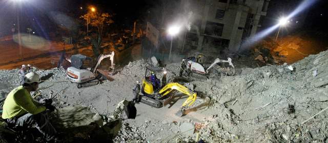 Space no puede generar una ola de confusión: Carlos Iván Márquez | Las labores de rescate de los desaparecidos continúan sin descanso. FOTO DONALDO ZULUAGA
