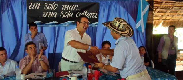 Exportación y turismo, la oferta oficial para Urabá | El ministro Díaz-Granados se reunió con los líderes. FOTO CORTESÍA