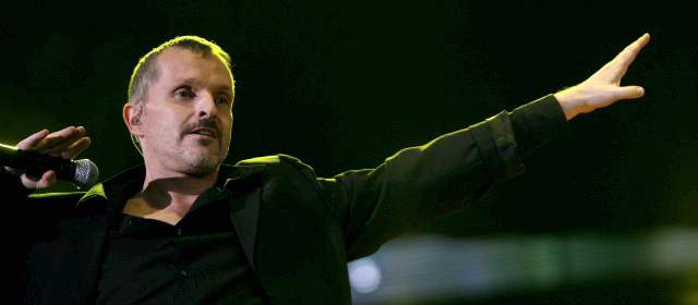 Miguel el privado, Bosé el público | ¿Cómo se ve en el espejo? “Veo a un hombre de 56 años que ha entendido su vida y la vive con coherencia. Ni rastro de cansancio ni aburrimiento”. FOTO ARCHIVO