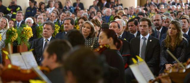 Centenares despiden a Gabo en la Catedral Primada de Bogotá |