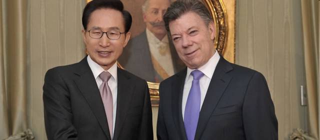 Colombia y Corea del Sur sellaron cierre de negociaciones para un TLC | Los presidentes de Corea, Lee Myung-bak, y de Colombia, Juan Manuel Santos, se reunieron en la Casa de Nariño. Foto cortesía Presidencia de la República.