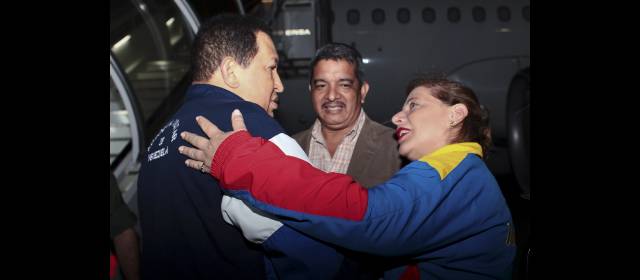 Chávez sigue gastando en Cuba | La ministra de Salud de Venezuela, Eugenia Sader despidió a Chávez. FOTO REUTERS