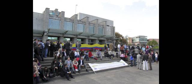 Paro judicial abre debate sobre salarios estatales | Anoche, tras redactar un preacuerdo Asonal se levantó de la mesa para socializarlo . FOTO COLPRENSA