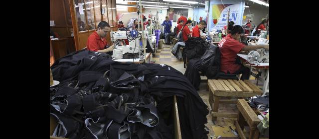Subirán los aranceles para proteger a confeccionistas | Maquiladoras de bluyines como las 140 asentadas en Donmatías ganarían con la propuesta de Inexmoda. FOTO RÓBINSON SÁENZ