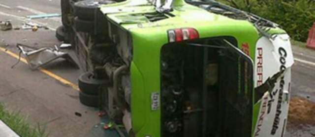 Accidente deja siete muertos | El bus se dirigía hacia Huila. FOTO CORTESÍA EL ESPECTADOR