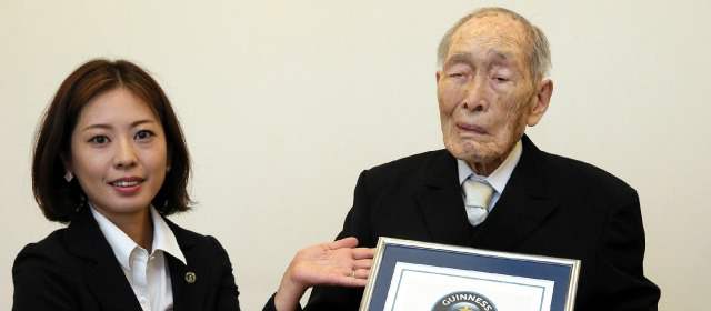 Un japonés de 111 años fue reconocido como el hombre más viejo del mundo | FOTO AFP
