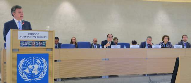 "Nunca cambiaría la ley en mi propio beneficio, es un principio para mí, porque posponer las elecciones extendería mi mandato y yo me beneficiaría de ese cambio", dijo Santos. FOTO CORTESÍA-SIG