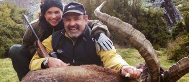 Lucero, cantante y actriz mexicana, desata críticas por posar con animales cazados | FOTO TWITTER