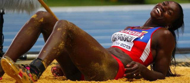 Sé que hice historia para mi país: Caterine Ibargüen | Ibargüen nunca dejó de luchar por el oro y así lo demostró en Moscú, donde impuso el mejor registro del año tras saltar 14,85 metros. FOTO AP