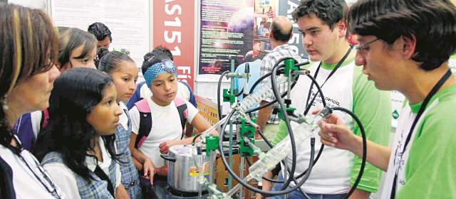 Expociencia Amlat, la feria de los jóvenes | Imagen de una feria del Parque Explora. A la ESI igualmente asistirán miles de escolares. Va hasta el viernes en Eafit. FOTO ARCHIVO