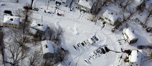 Estados Unidos se recupera tras paso de "Nemo" | Foto AP