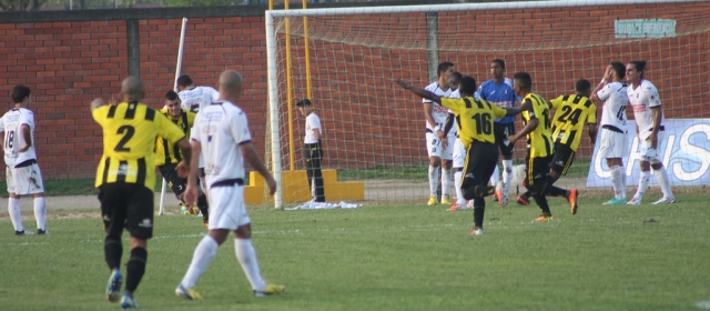 Alianza rescató un punto ante Caldas alcanzando un empate 1 – 1 en el estadio Santiago de las Atalayas. FOTO COLPRENSA