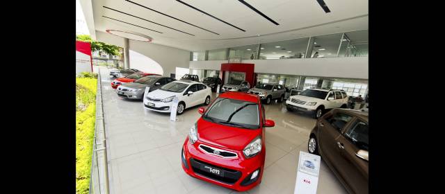 Reducción en ventas de carros es pasajera | La crisis europea puede ser uno de los factores que ha reducido las ventas de vehículos en Colombia. FOTO JONATHAN CARVAJAL.