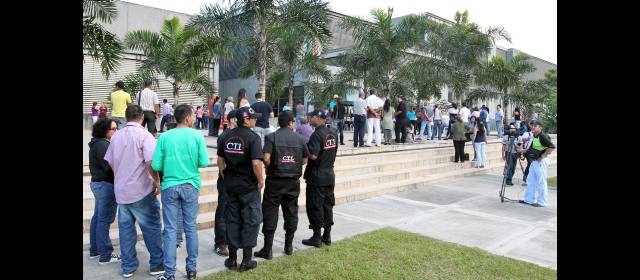 Fiscalía se sumó al paro judicial | Por el paro, en el CTI (Medellín) sólo se atienden casos de homicidio y secuestro. FOTO JAIME PÉREZ
