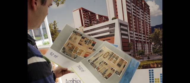 Si va a comprar vivienda, tómese su tiempo y estudie las opciones |