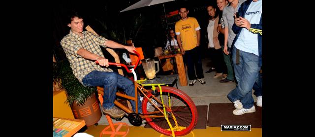 La primavera antioqueña | ¿Cuánta potencia se necesita para producir un jugo? Averígüelo pedaleando sobre la "jugocleta". Además, helados aromáticos y una variada oferta gastronómica. "Una feria donde conviven la música, la vida saludable y las ideas innovadoras". FOTO MAXIAZ