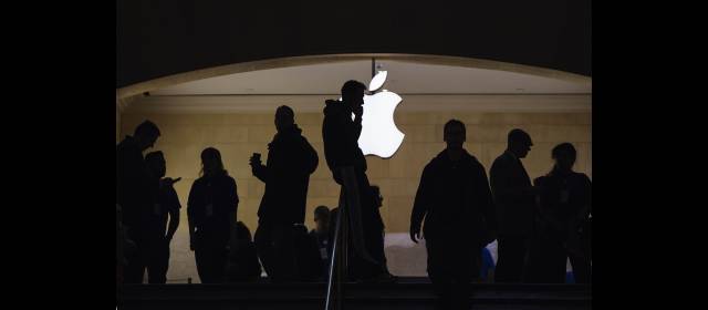 Bolsas esperan por Dell y Apple | Los mercados están a la espera de los resultados de Apple Inc, que se divulgan hoy. FOTO REUTERS