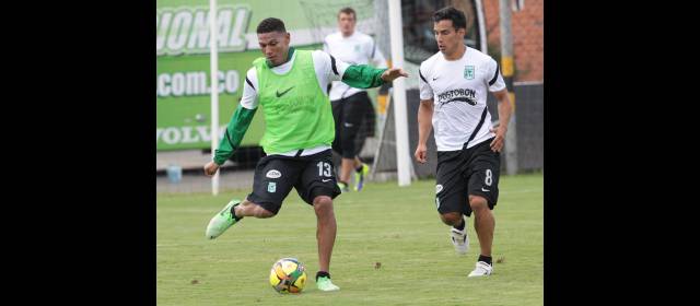 Nacional intentará evitar la revancha de los caleños | Alexánder Mejía y Diego Arias, fuerza y equilibrio en Atlético Nacional. FOTO HERNÁN VANEGAS