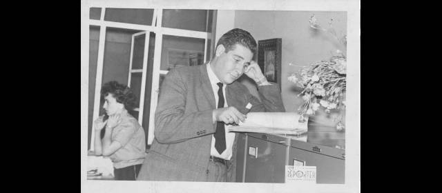 Ópera y música colombiana movieron la vida de don Alberto | Alberto Upegui en 1961. Todavía vivía en Medellín y trabajaba por la Ópera. FOTO ARCHIVO