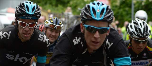 Bradley Wiggins, acompañado por Rigoberto Urán en el pasado Giro de Italia.