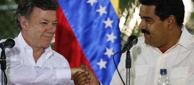 Colombia y Venezuela reformulan relaciones | A la reunión en Venezuela asistieron Santos, Maduro y los cancilleres de ambos países María Ángela Holguín y Elías Jaua. FOTO REUTERS.