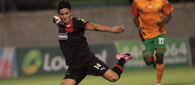 En el DIM, respaldo y baterías recargadas | Un gol de media distancia del argentino Germán Cano señaló el camino del triunfo que necesitaba el Poderoso. Arboleda, Pérez, Herner y Castellanos también brillaron. FOTO HERNÁN VANEGAS
