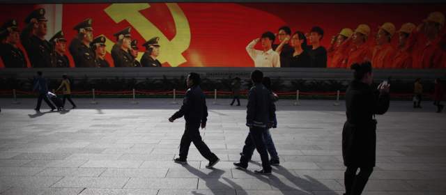 Sólo 2.270 personas definen el destino de China en el XVIII Congreso del Partido Comunista | Reuters | China está lista para el XVIII Congreso del Partido Comunista.