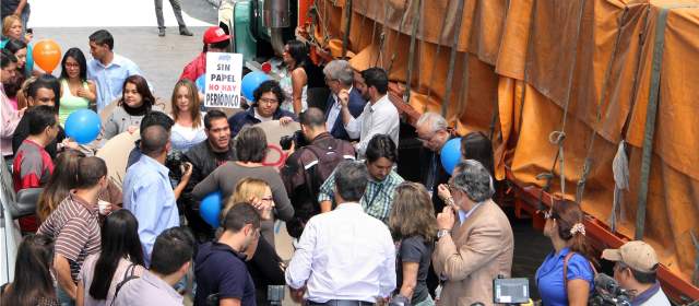 Por 15 días se rompe la mordaza | Trabajadores de los periódicos beneficiados con el gesto de Andiarios agradecieron a los colegas colombianos. FOTO EL NACIONAL