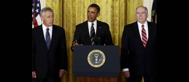 El Congreso le pone trabas a equipo de seguridad propuesto por Obama | Barack Obama presentó a Chuck Hagel, a la izquierda, y a John Brennan a la derencha. FOTO: AP