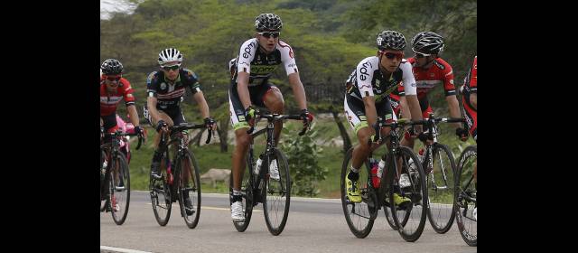 Dolor que sentía Juan Pablo lo alivió la bicicleta | El grandote Juan Pablo Rendón hace proceso con el EPM-Une. Antes fue atleta.