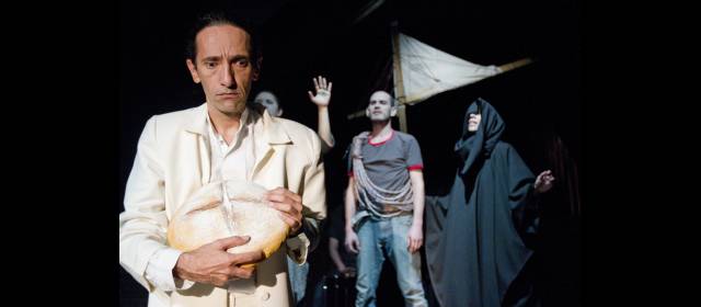 La mirada a la violencia desde la escena teatral | El trabajo de Carlos José Reyes analiza las diferentes miradas que desde la escena se le ha dado al fenómeno. FOTO ARCHIVO