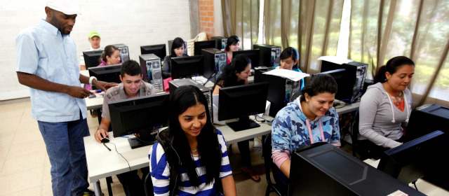 Educarse para aprender o para "colocarse" | Los expertos en vocación profesional señalan que dejarse guiar solo por la posibilidad de ganar dinero es un error a la hora de definir qué estudiar.