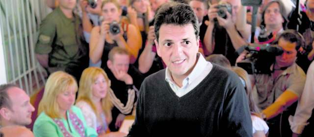 Kirchnerismo sufrió una dura derrota en las urnas | De triunfar, Massa se posicionaría como uno de los posibles postulantes a la presidencia en 2015. AP