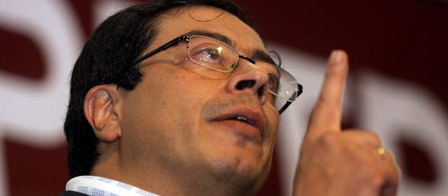 Petro denunció amenazas de "los Rastrojos" contra su secretario de Gobierno |